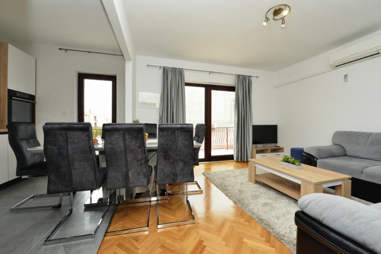 Apartmani Ivan Kastela Luaran gambar
