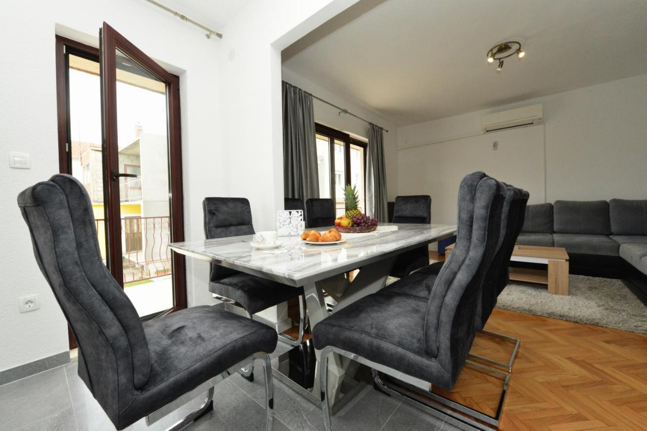 Apartmani Ivan Kastela Luaran gambar