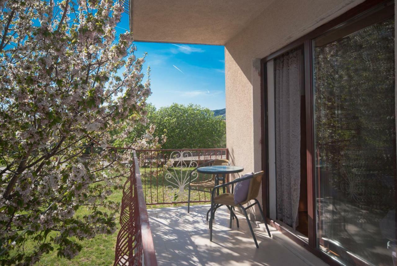 Apartmani Ivan Kastela Luaran gambar