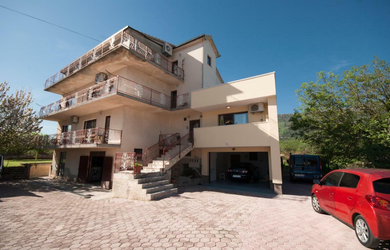Apartmani Ivan Kastela Luaran gambar